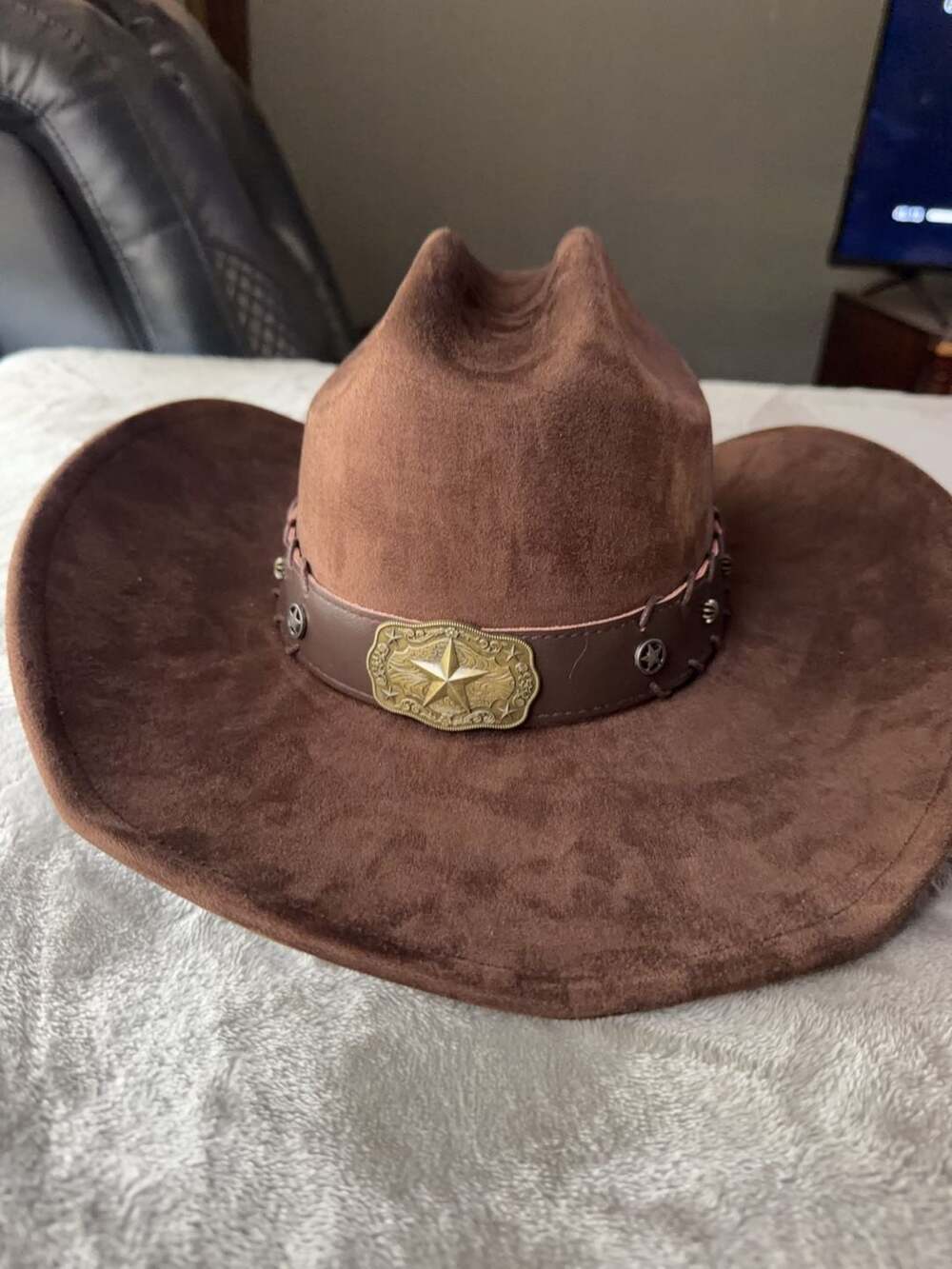 Illuma Men's Brown Suede Cowboy Hat with Star Concho Band